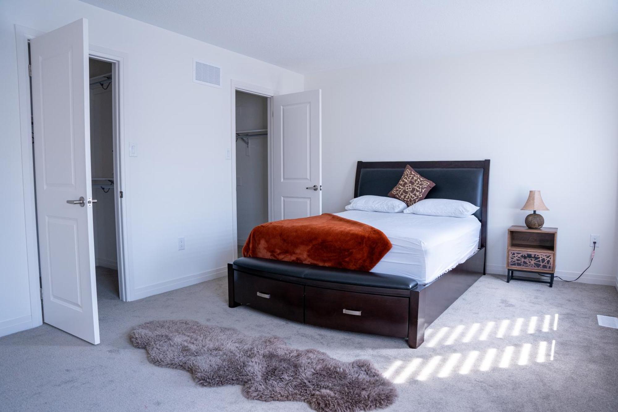 Modern 4Br House In Barrie!ヴィラ エクステリア 写真
